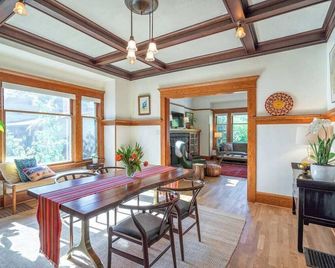 Stylish Craftsman in the Heart of PDX - Portland - Essbereich