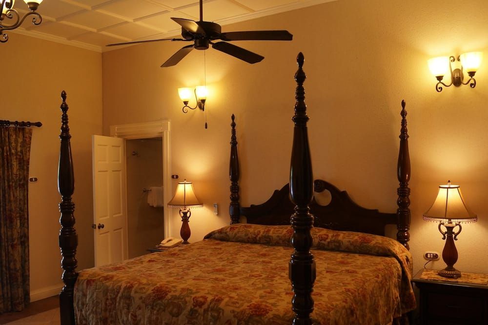 فور سيزونز هوتل