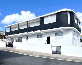 Cozy Studio Perfect for Couples & Solo Adventurers - Fajardo - Building