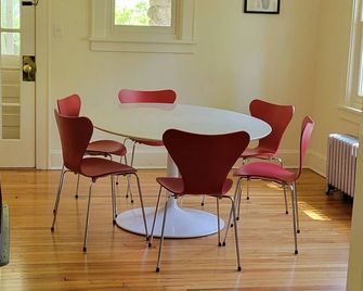 Historic home at West Point on Main Street. 1 mile from Thayer Gate! - Highland Falls - Comedor