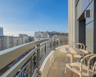 Yuna Porte-Maillot - Aparthotel - París - Balcón