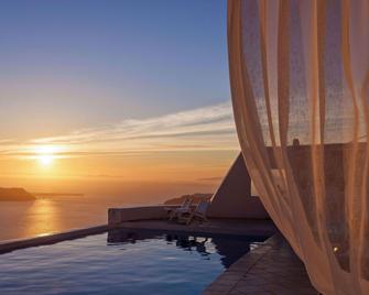 Astra Suites - Imerovigli - Edificio