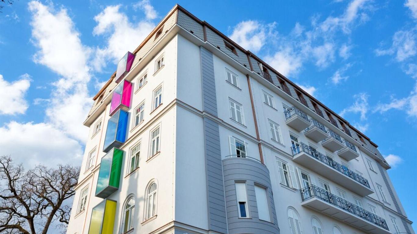 Hostel Link