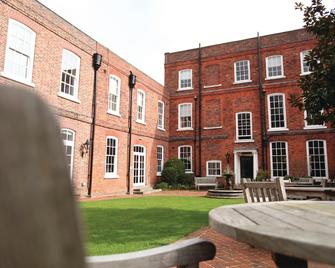 Hotel du Vin & Bistro Winchester - Winchester - Building