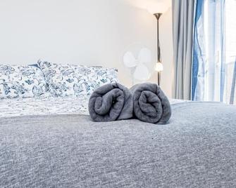 Bayview Apartments - Southampton - Bedroom