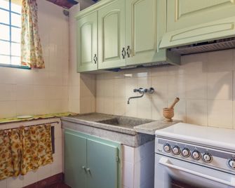 Aesthetic Farmhouse in Bucine with Barbecue - Bucine - Kitchen