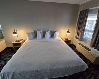 Super 8 by Wyndham Traverse City - Traverse City - Camera da letto