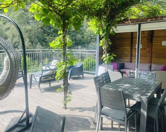 Grand Gîte au Cœur du Parc National des Cévennes Piscine Couverte et Chauffée - Les Plantiers - Patio