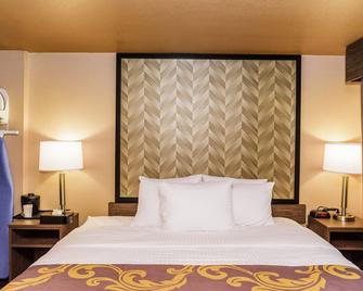 Aarya Hotel By Niagara Fashion Outlets - Niagara Falls - Slaapkamer