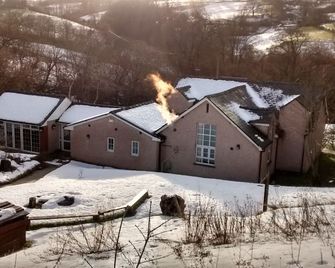 Peaceful and Secluded Bunkhouse style accommodation. - Llangollen - Edificio