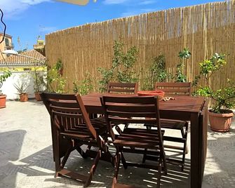 B&B Francisca - Tortolì - Patio