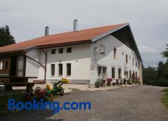 B&B La Ferme De Pouillerel - La Chaux-de-Fonds - Gebouw