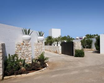 Meditur Puglia by Itafirst Hotels - Carovigno - Outdoors view