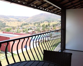 Escarpas resort - Capitólio - Varanda