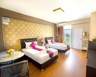 The Sun Resort & Spa - Pattaya - Bedroom