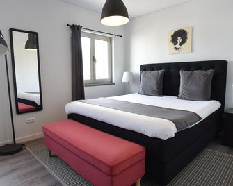 Casas do Pinheiro - הורטה - חדר שינה