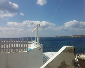 Portes View House - Parikia - Balcón