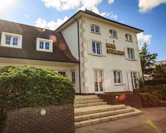 Hotel St-Janshof - Waregem - Edificio