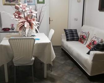 Freedom Apartment - La Spezia - Dining room