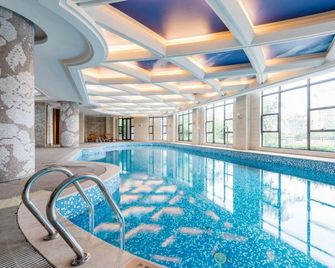 S&N Hotel Chaohu - Hefei - Pool