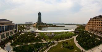 Hangzhou Blossom Water Museum Hotel - האנגג'ואו