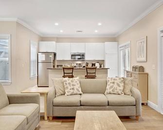 Village at Hawks Cay Villas by KeysCaribbean - Duck Key - Living room