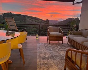 Yaloco House Monteverde - Monteverde - Balcón