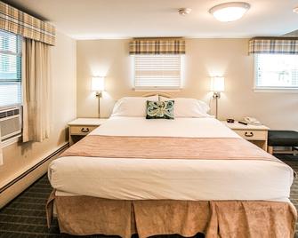 Cape Winds Resort - Hyannis - Bedroom