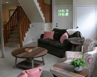 Comfortable, Convenient Apartment/ House - Thomaston - Sala de estar
