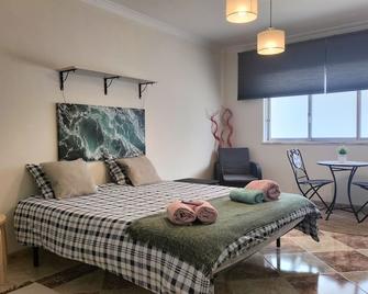 Full apartment 2 quartos, Air conditioning, 2 WC - Corroios - 臥室