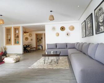 Tililt By Mood 9 Px Luxe - Aftas Imsouane - Wohnzimmer