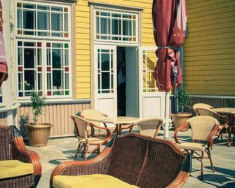 Kuursaal Guesthouse - Kuressaare - Patio