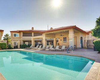 Family-Friendly Condo w/ Pool Access in Phoenix! - Phoenix - Svømmebasseng