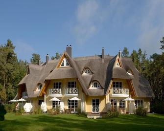 Ferienwohnungen Fischland - Ostseebad Dierhagen - Budova