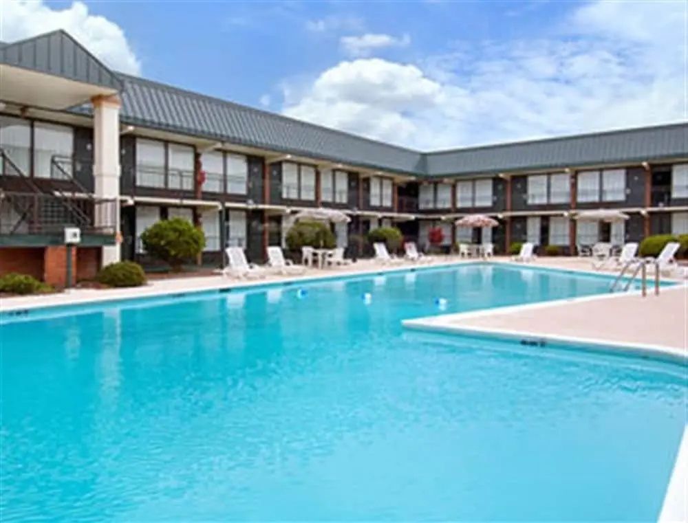 Motel 6 Cordele - Cordele - Svømmebasseng