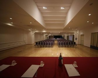Catania International Airport Hotel - Catania - Møterom