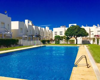 Spacious 2 Bed With Great Pool Near Beach & Golf - Garrucha - Piscine