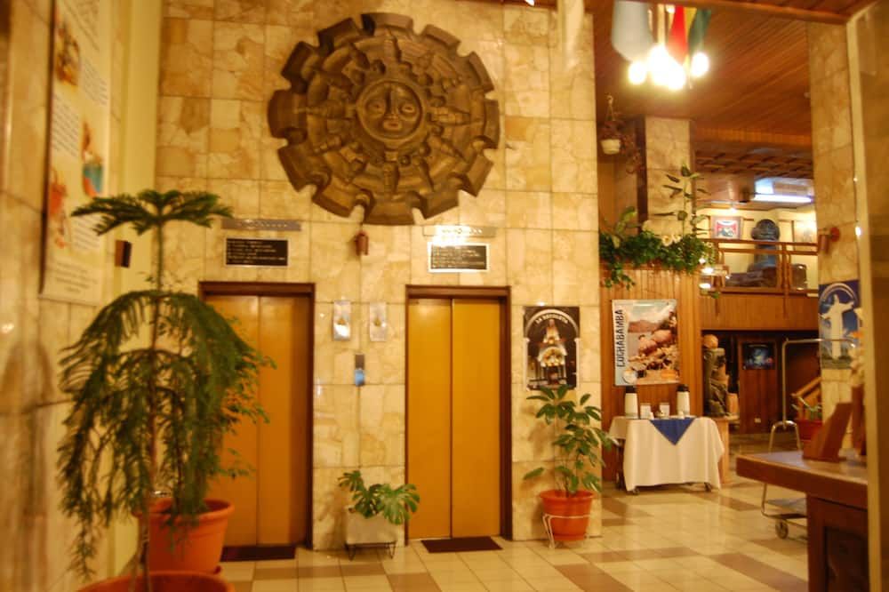 Cesar's Plaza Hotel - קוצ'אבמבה - לובי