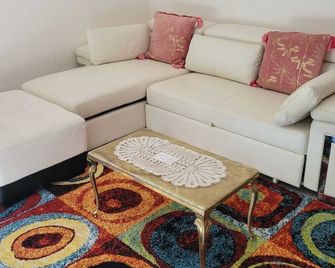 Mon Nid D'or Joigny France - Joigny - Salon