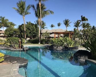 Mauna Lani-Luxurious, Private beach club pass, Lanai sunsets, closest to ocean - Waikoloa Village - Pool