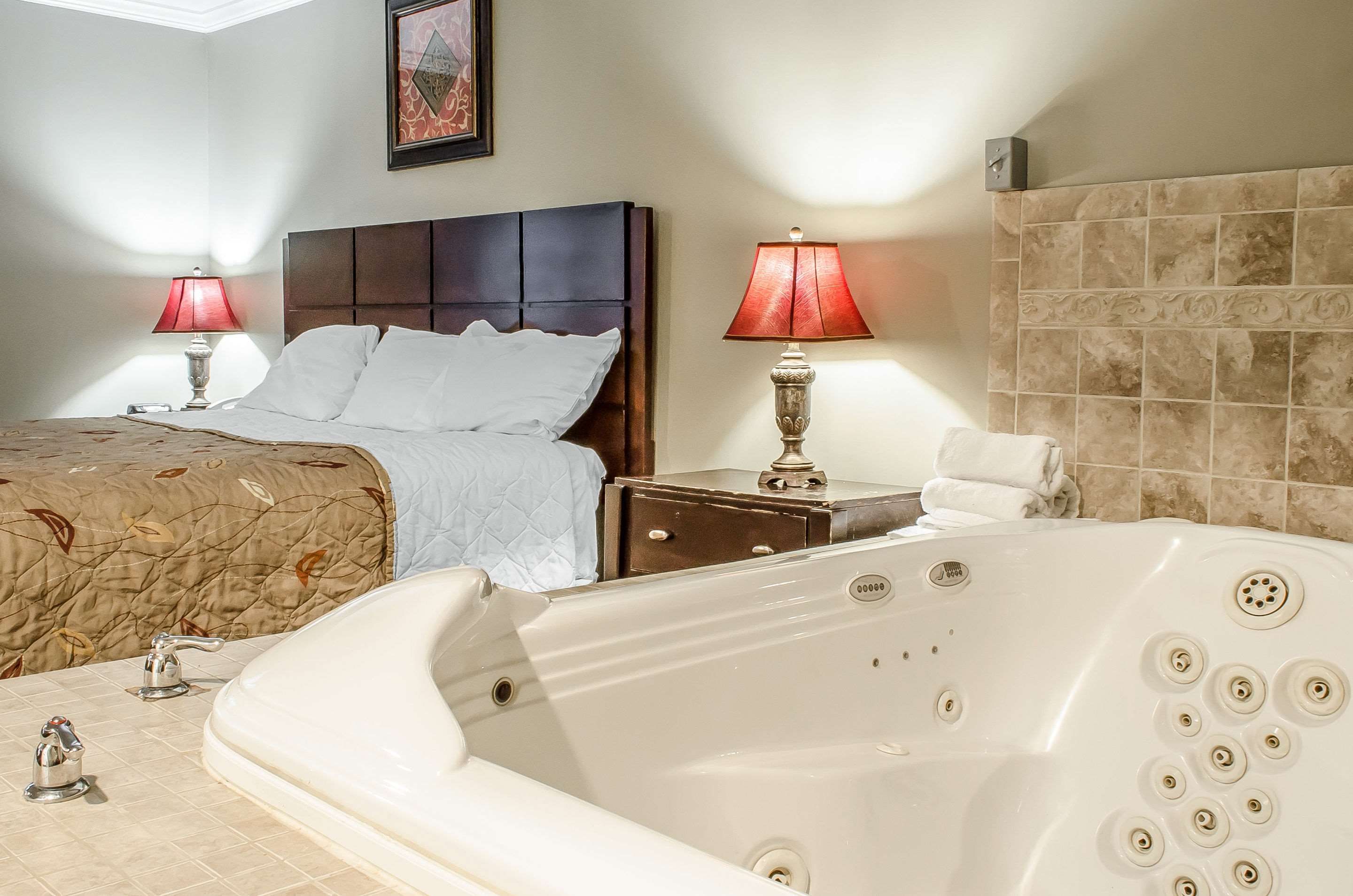 Rodeway Inn thumbnail 3