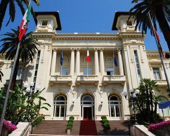 Sakura Inn Sanremo - Sanremo - Bâtiment