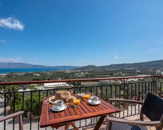 Kaliviani Traditional Hotel - Kissamos - Balcony