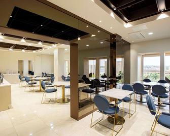 The Bayview Hotel Guam - טאמונינג - מסעדה