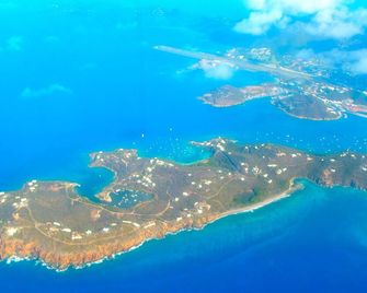 Romantic and Private located high upon St Peter Mountain - Saint Thomas Island - Edificio