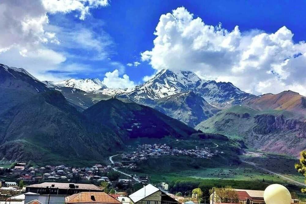 Alpine Lounge Boutique Hotel - Stepantsminda - Outdoor view