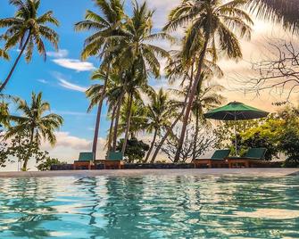 Waya Island Resort - Adults Only - Waya Island - Piscina