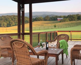 Fort Lewis Lodge - Millboro - Balcony