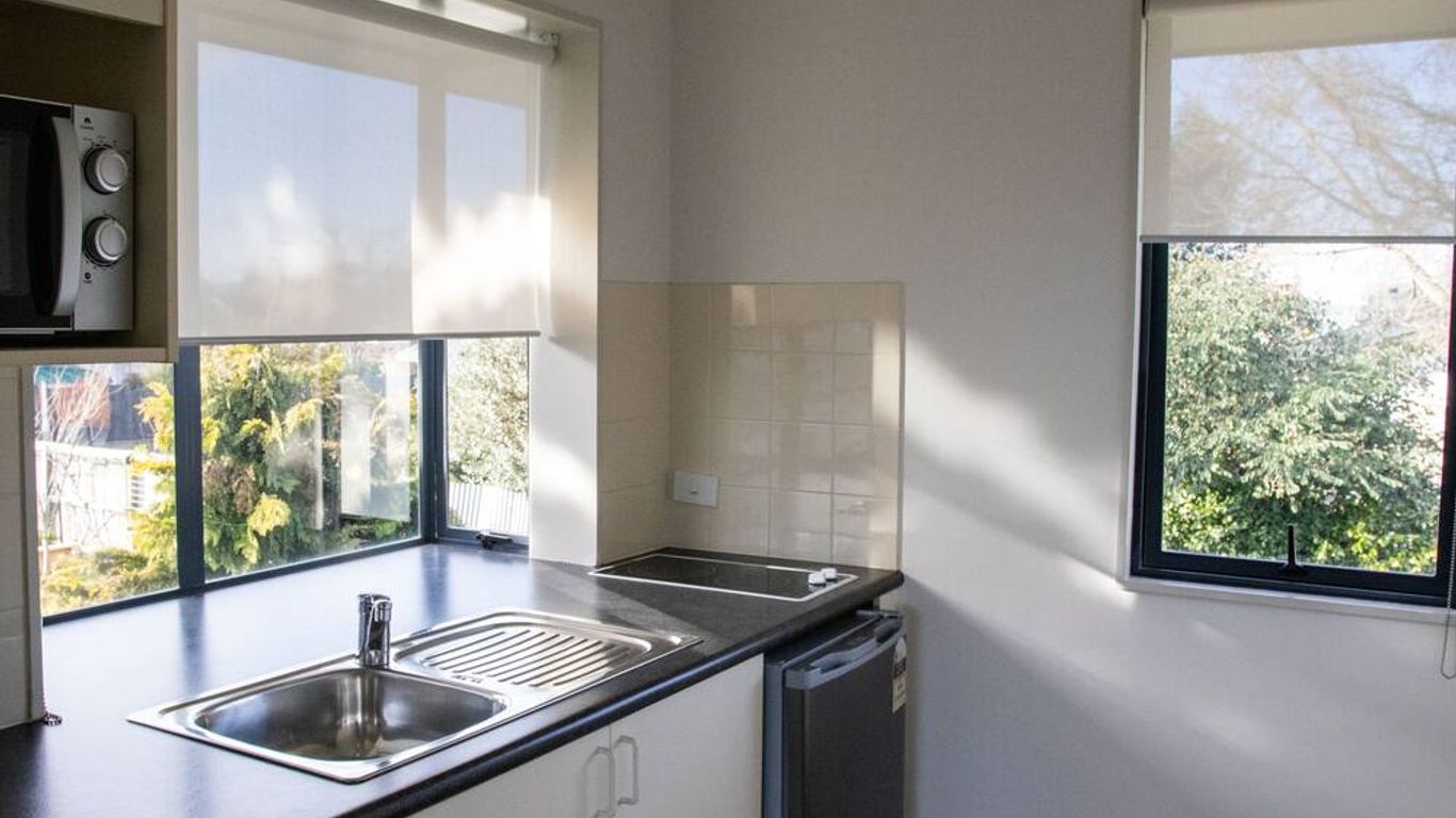 Asure Phoenix Motor Inn