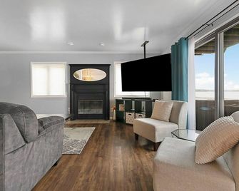 Lake front home on Klinger Lake in Sturgis, Michigan - Sturgis - Huiskamer
